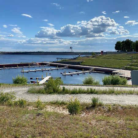 Modernes Apartment Am Hafen Mit Seeblick Grossraeschen Buitenkant foto