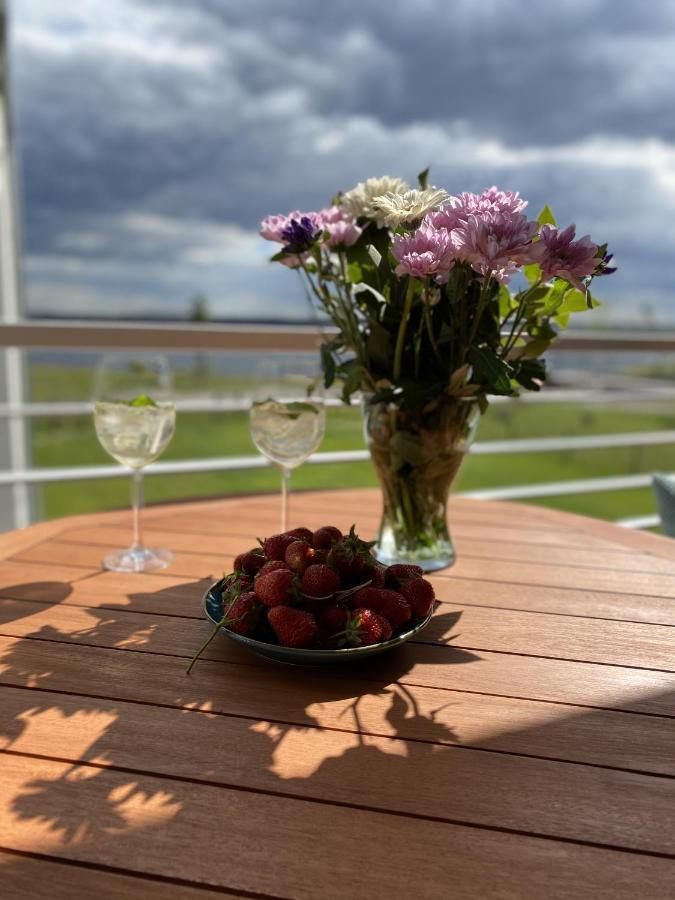 Modernes Apartment Am Hafen Mit Seeblick Grossraeschen Buitenkant foto